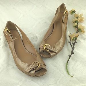 Stuart Weitzman Patent Leather Gold Slingback Flat